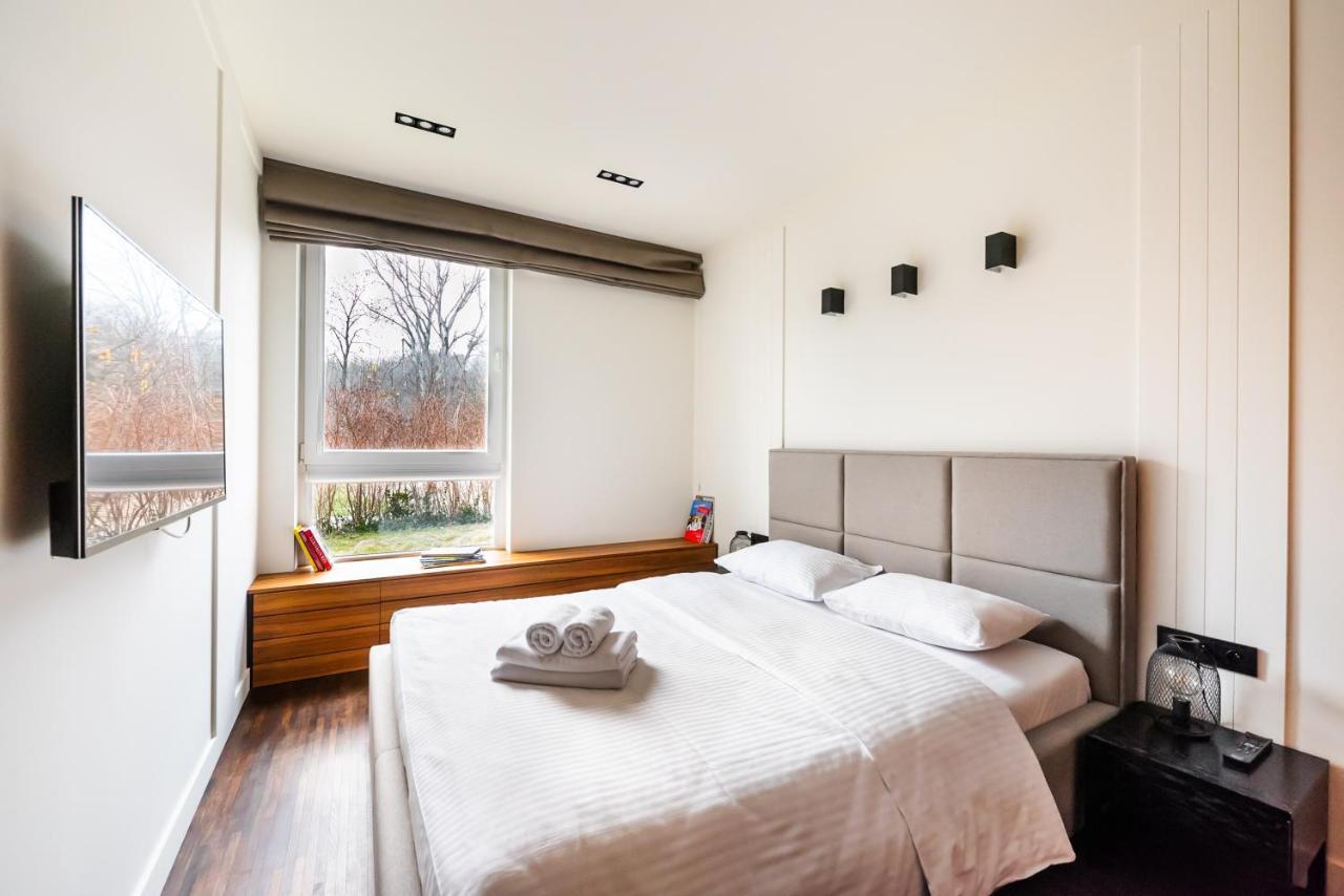 Wola Luxury Wooden Apartment 华沙 外观 照片